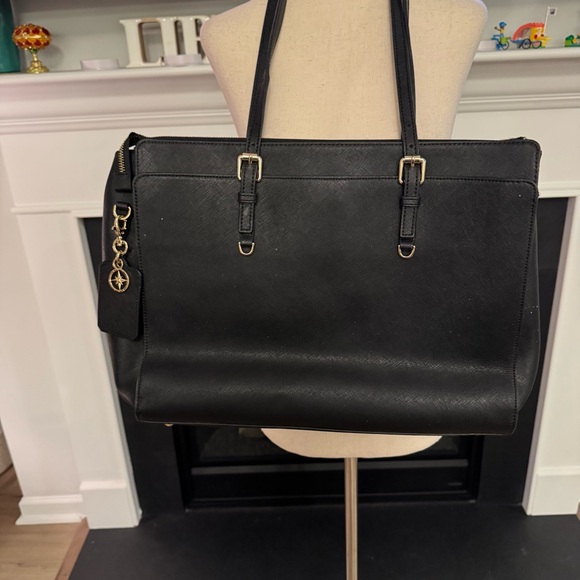 🖤 Samsonite Black Structured Tote with Gold Hardware - Picture 3 of 9